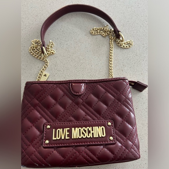 Burgundy/Red Love Moschino Quilted Bag - Picture 2 of 2